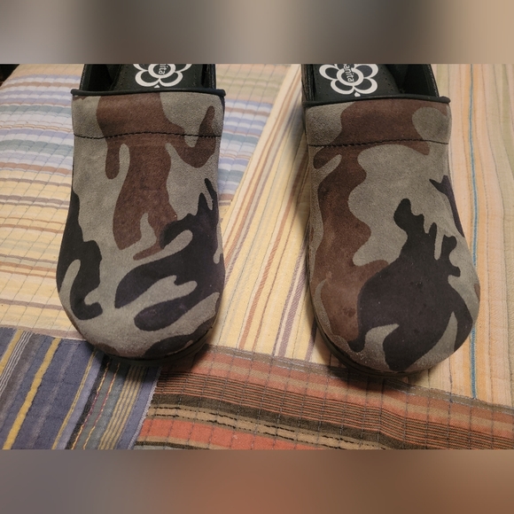 SANITA CAMOUFLAGE CLOGS - Picture 4 of 8